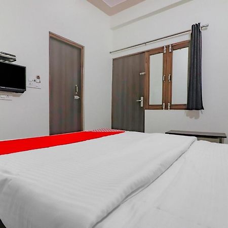 Rajlakshmi Guest House Mathura Exterior foto