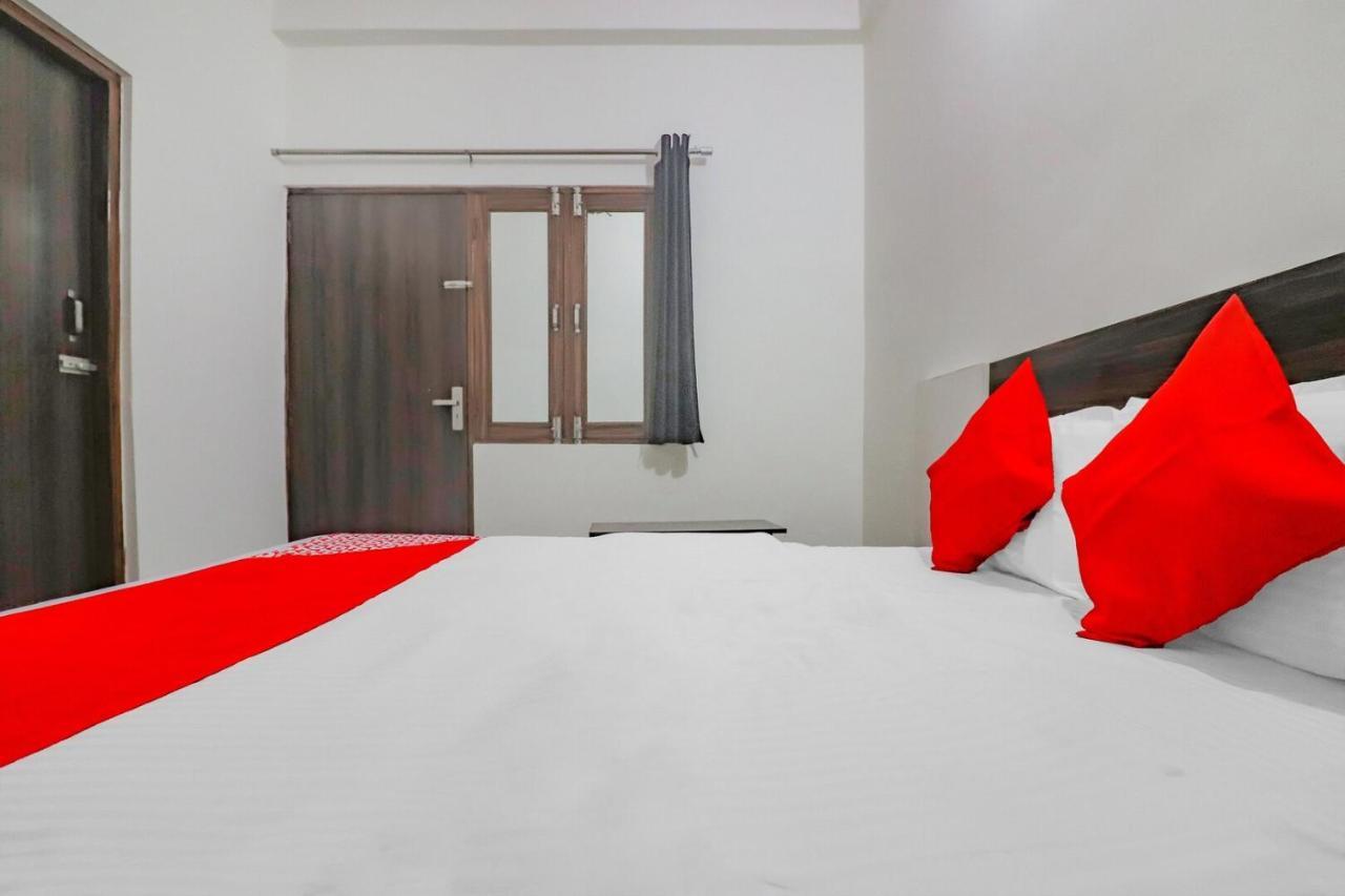 Rajlakshmi Guest House Mathura Exterior foto
