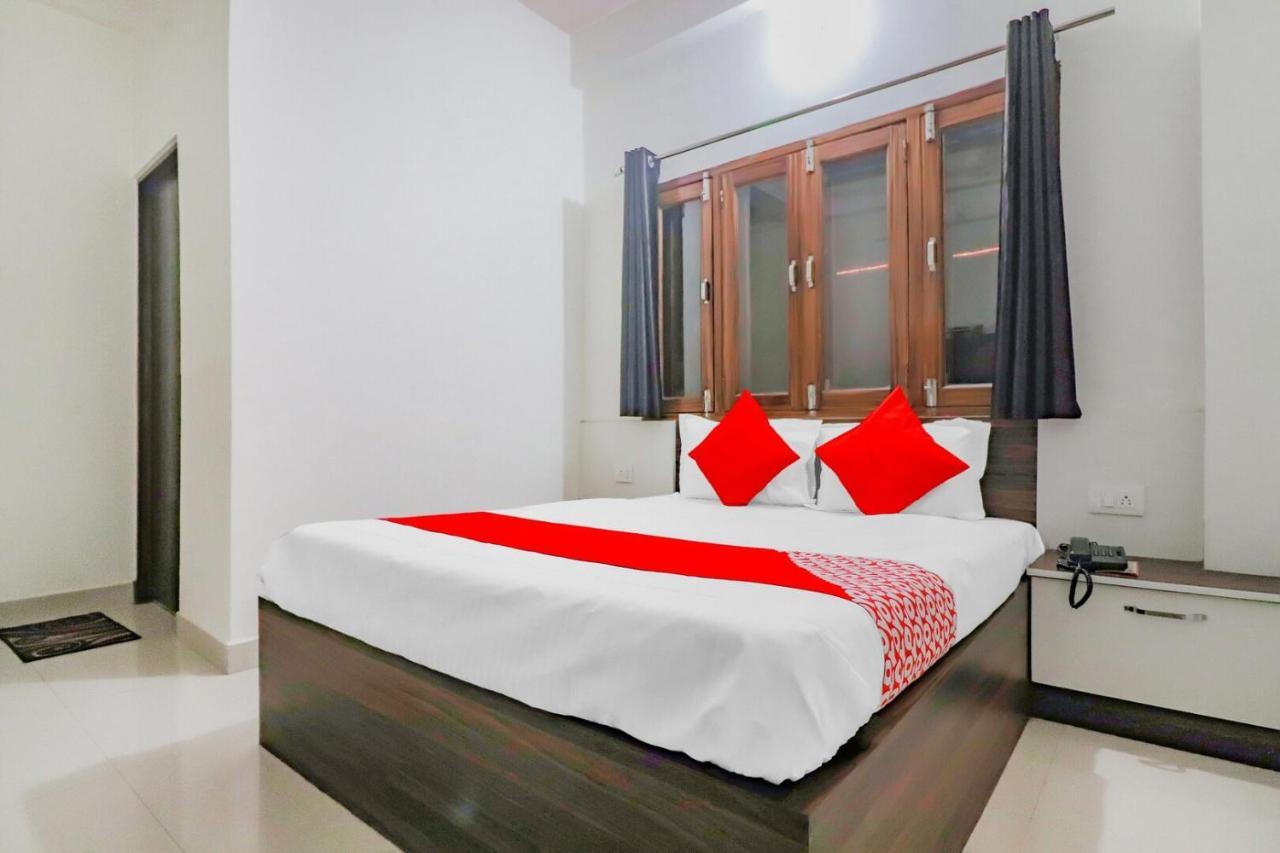 Rajlakshmi Guest House Mathura Exterior foto
